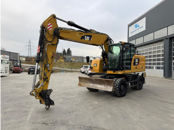 Gumikerekes kotró CATERPILLAR M320F