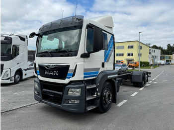 Alvaz teherautó MAN TGS 26.440