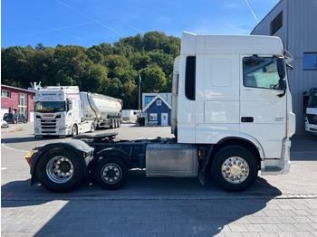 Nyergesvontató DAF XF510 6x2: 4 kép.