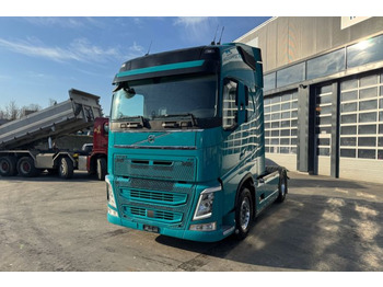 Nyergesvontató VOLVO FH 540