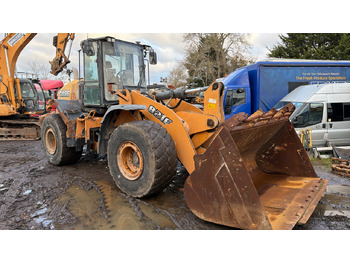 Gumikerekes homlokrakodó CASE