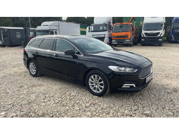Autó FORD
