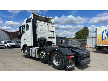 Nyergesvontató VOLVO FH 460: 3 kép.