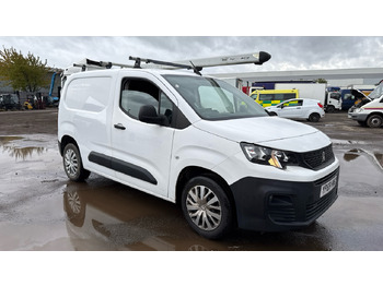 Kis furgon PEUGEOT Partner