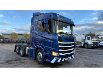 Nyergesvontató SCANIA R 450