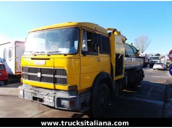 Tartályos teherautó Iveco FIAT 170 NC  SPURGO CAPELLOTTO: 1 kép.