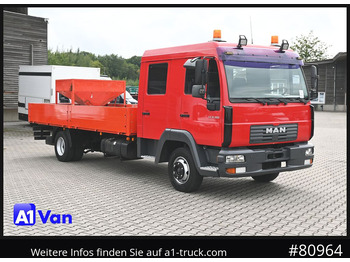 Platós kisteherautó MAN