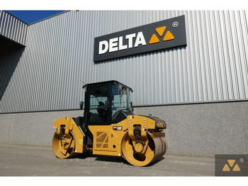 Henger Caterpillar CB10: 3 kép.
