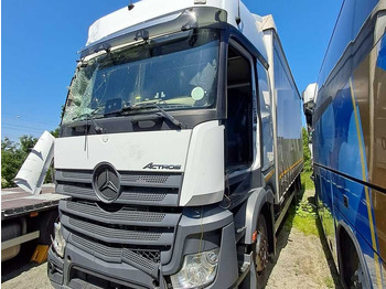 Ponyvás teherautó MERCEDES-BENZ Actros 2542