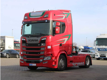 Nyergesvontató SCANIA S 450