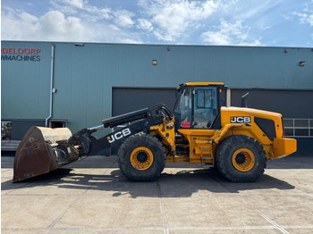 Gumikerekes homlokrakodó JCB 457