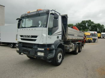 Billenőplatós teherautó IVECO Trakker