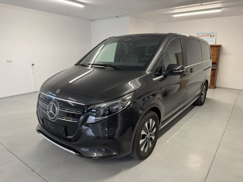 Autó MERCEDES-BENZ