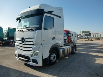 Nyergesvontató MERCEDES-BENZ Actros 1845