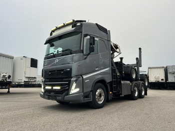 Rönkszállító teherautó VOLVO FH16 650