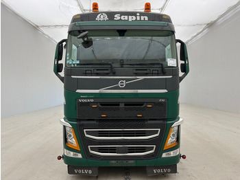 Nyergesvontató Volvo FH 500 Globetrotter: 2 kép.