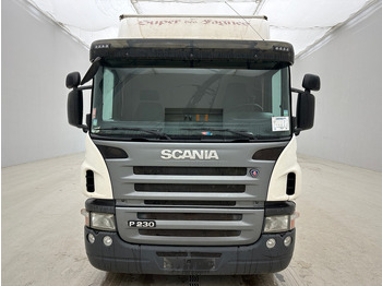 Dobozos felépítményű teherautó Scania P230: 2 kép.