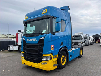 Nyergesvontató SCANIA R 410