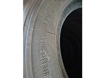Gumiabroncs - Teherautó Michelin 235/75R 17.5: 3 kép.