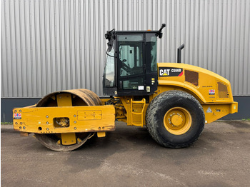 Henger CATERPILLAR CS66B