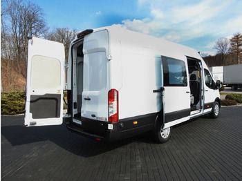 Furgon, Duplakabinos kisteherautó Ford TRANSIT  KASTENWAGEN DOPPELKABINE 6 SITZE  A/C: 3 kép.