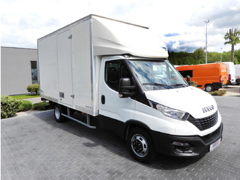 Dobozos kisteherautó IVECO DAILY 35C16 BOX LIFT 8 PALLETS CRUISE CONTROL TWIN WHEELS AIR CONDITIONING 160HP: 4 kép. Dobozos kisteherautó IVECO DAILY 35C16 BOX LIFT 8 PALLETS CRUISE CONTROL TWIN WHEELS AIR CONDITIONING 160HP: 4 kép.