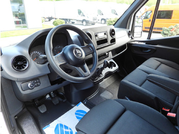 Furgon MERCEDES SPRINTER 316 VAN AIR CONDITIONING 165HP: 2 kép. Furgon MERCEDES SPRINTER 316 VAN AIR CONDITIONING 165HP: 2 kép.