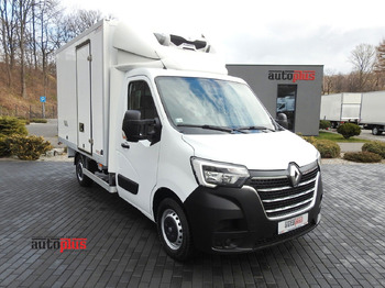 Hűtős kisteherautó RENAULT Master
