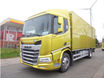 Dobozos felépítményű teherautó DAF XD 370