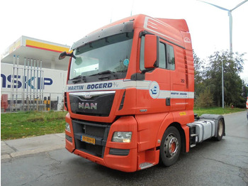 Nyergesvontató MAN TGX