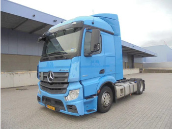 Nyergesvontató MERCEDES-BENZ Actros 1840