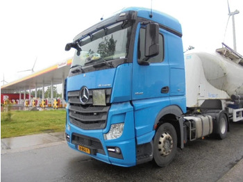 Nyergesvontató MERCEDES-BENZ Actros 1842