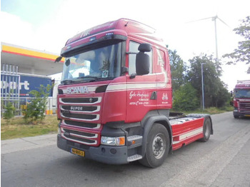 Nyergesvontató SCANIA R 410