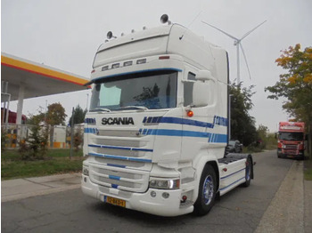 Nyergesvontató SCANIA R 450