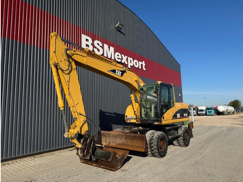 Gumikerekes kotró CATERPILLAR M316C