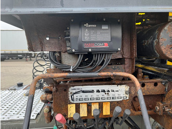 Rakodódaru - Teherautó Hiab 220 C - 5 + radio: 5 kép.