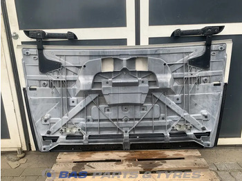 Rács - Teherautó DAF XF106: 3 kép. Rács - Teherautó DAF XF106: 3 kép.