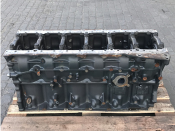 Motor és alkatrészek RENAULT T