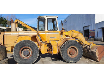 Gumikerekes homlokrakodó LIEBHERR