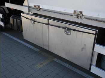 Darus autó DAF CF 85 FAN Kraanwagen met bak, 47 t. HMF kraan: 5 kép. Darus autó DAF CF 85 FAN Kraanwagen met bak, 47 t. HMF kraan: 5 kép.