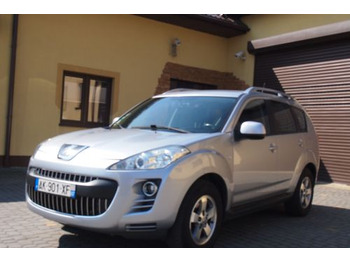 Autó PEUGEOT