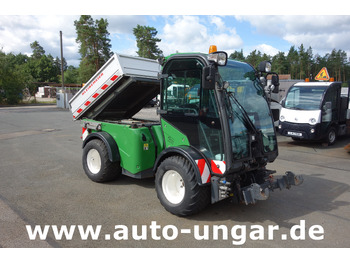 Kommunális traktor