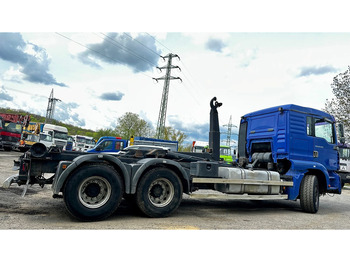 Horgos rakodó teherautó MAN TGA 26.460: 3 kép.