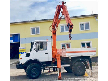 Billenőplatós teherautó UNIMOG