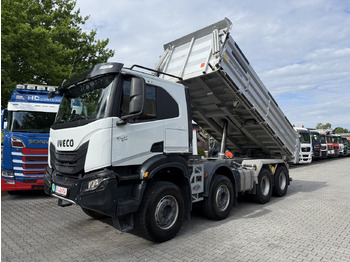 Billenőplatós teherautó IVECO T-WAY