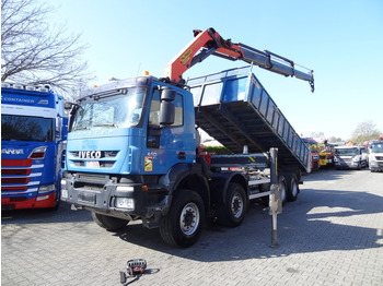 Billenőplatós teherautó IVECO Trakker