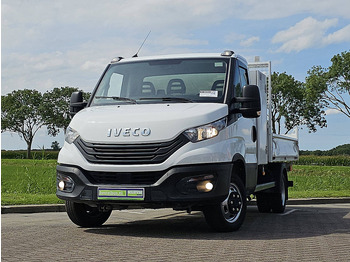 Billenőplatós kisteherautó IVECO Daily 35c16