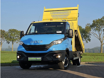 Billenőplatós kisteherautó IVECO Daily 35c16
