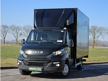 Dobozos kisteherautó IVECO Daily