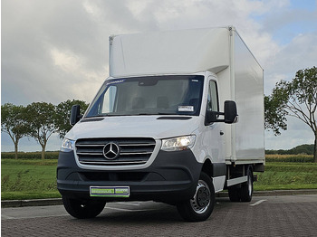 Dobozos kisteherautó MERCEDES-BENZ Sprinter 516